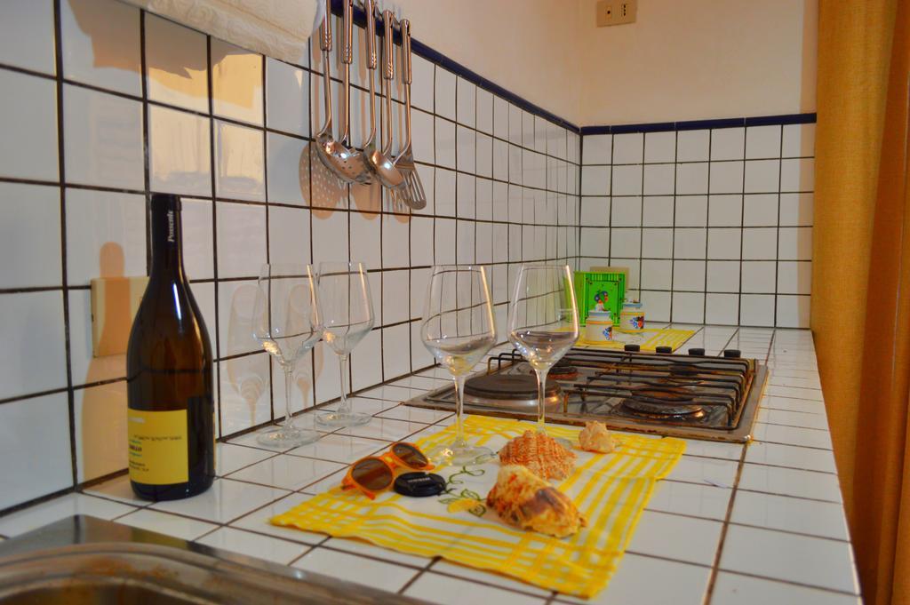 Don Vito'S Apartments 카스텔라마레델골포 객실 사진